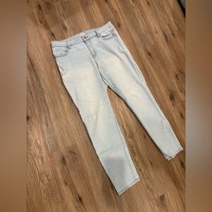 Old Navy - Super Skinny Jeans